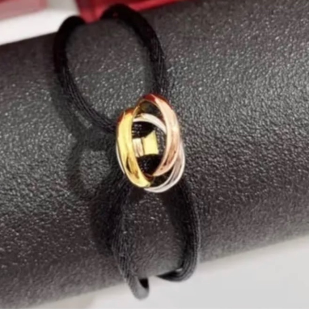 BLACK TRI-GOLD LOVE BRACELET 
2024 new luxury chain bracelet adjustable